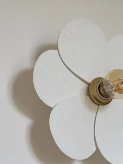 Sélection M Applique murale Fleur en papier mâché Hot
