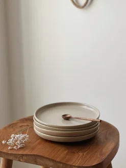 Sélection M Assiette en grès “sable” Best