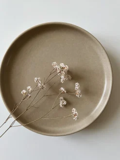 Sélection M Assiette en grès “sable” Best