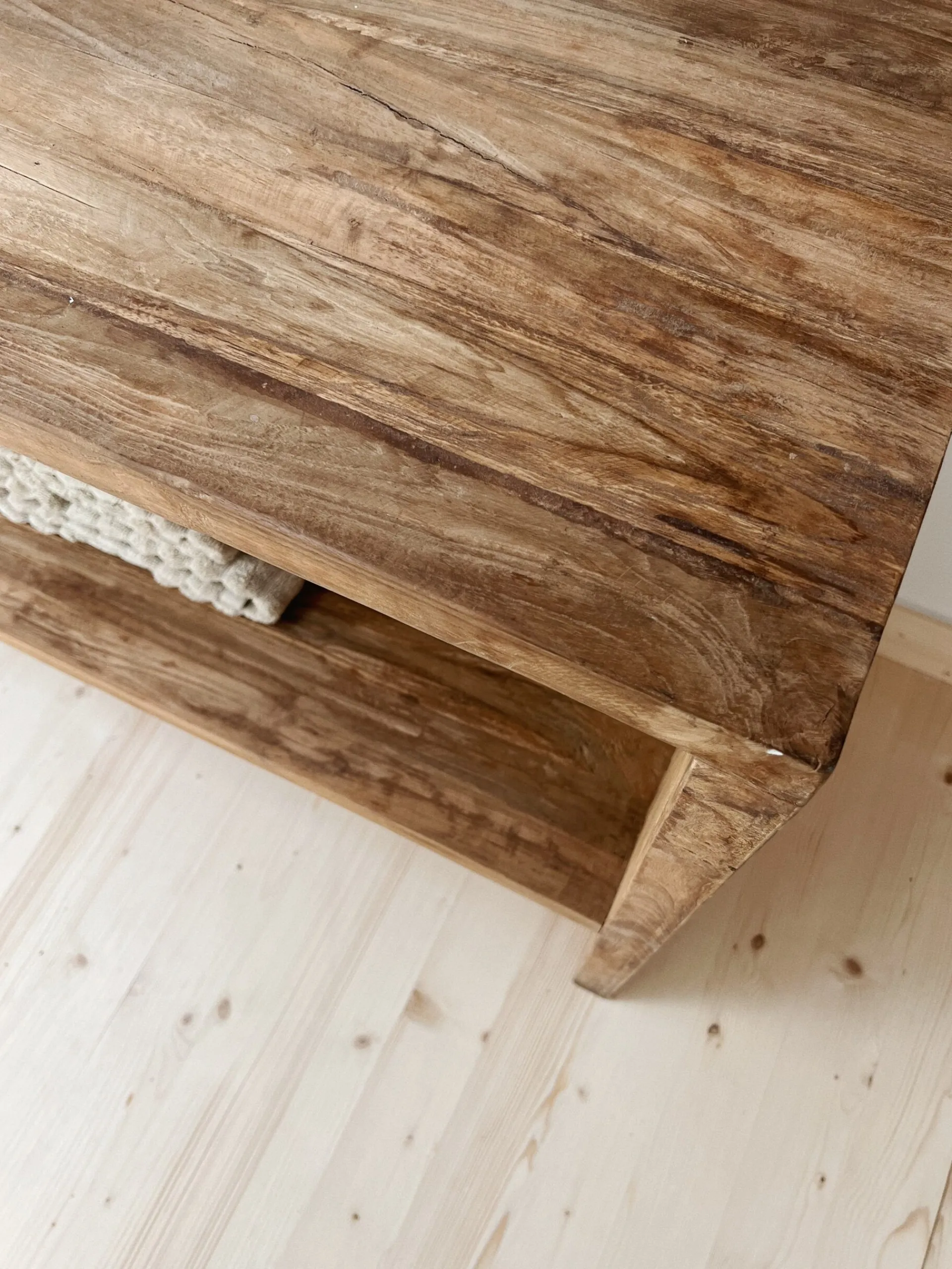 Sélection M Console en teck recyclé – salle de bain Hot