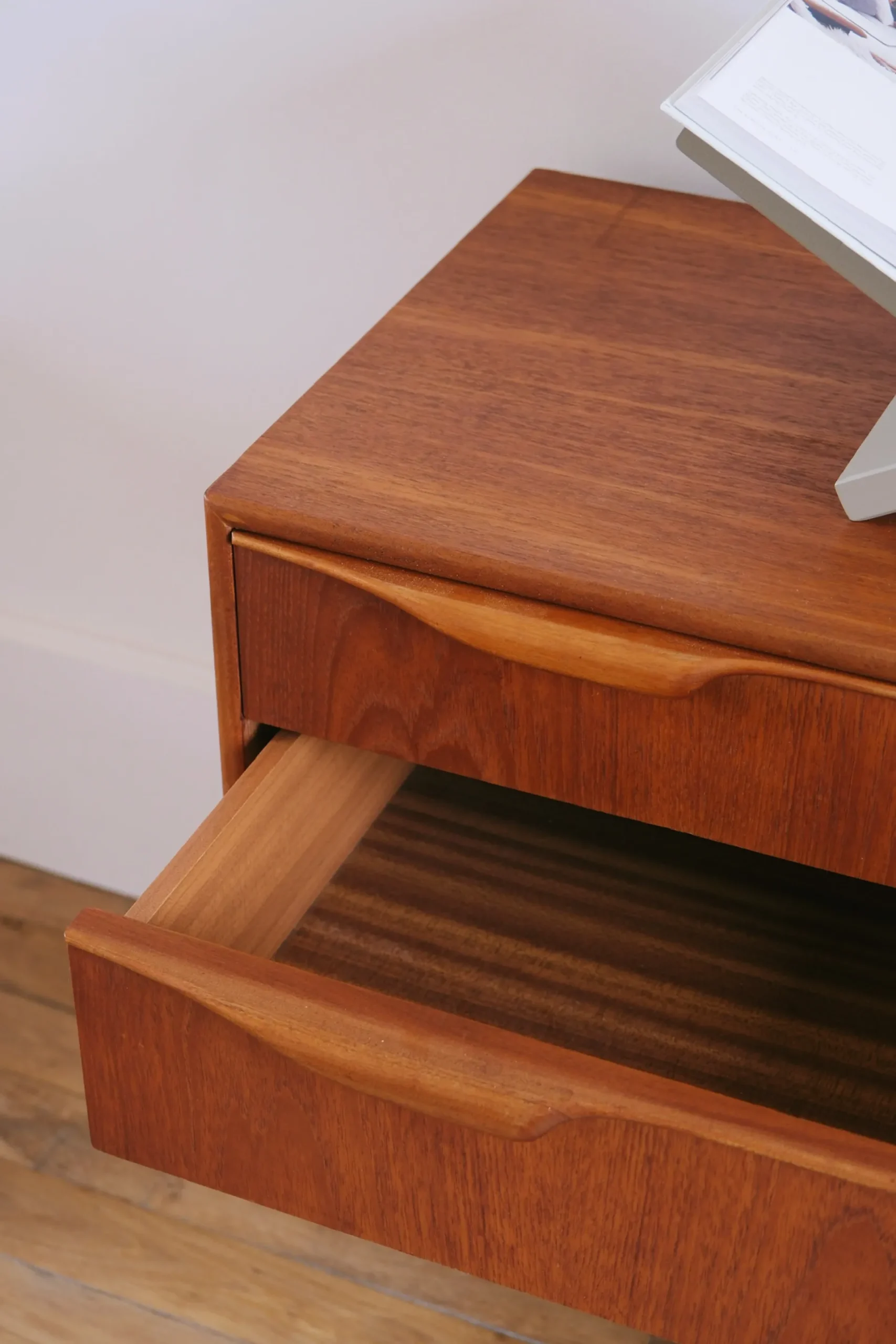 Sélection M Enfilade en teck par McIntosh Clearance