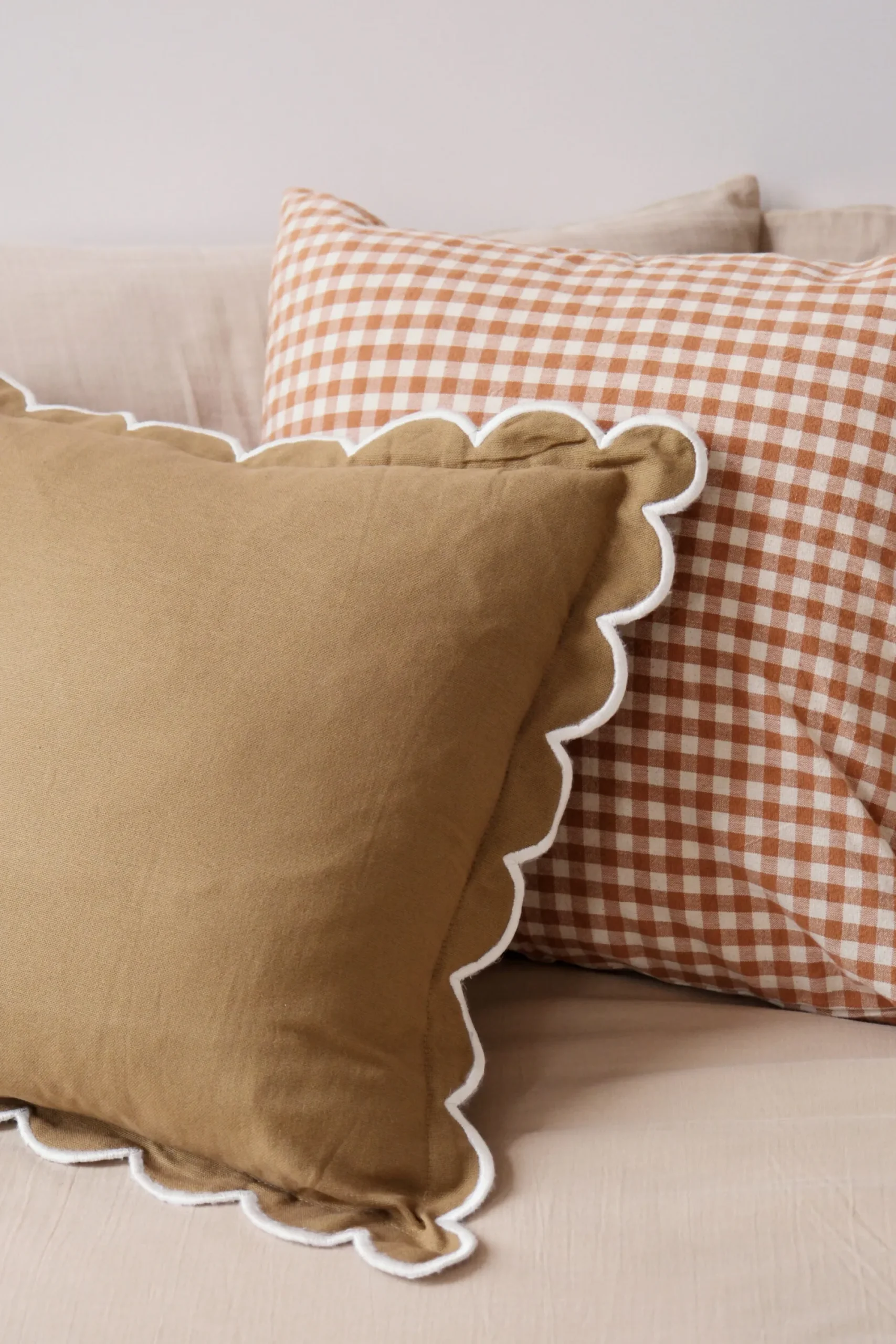 Sélection M Housse coussin en coton kaki festons écrus Outlet