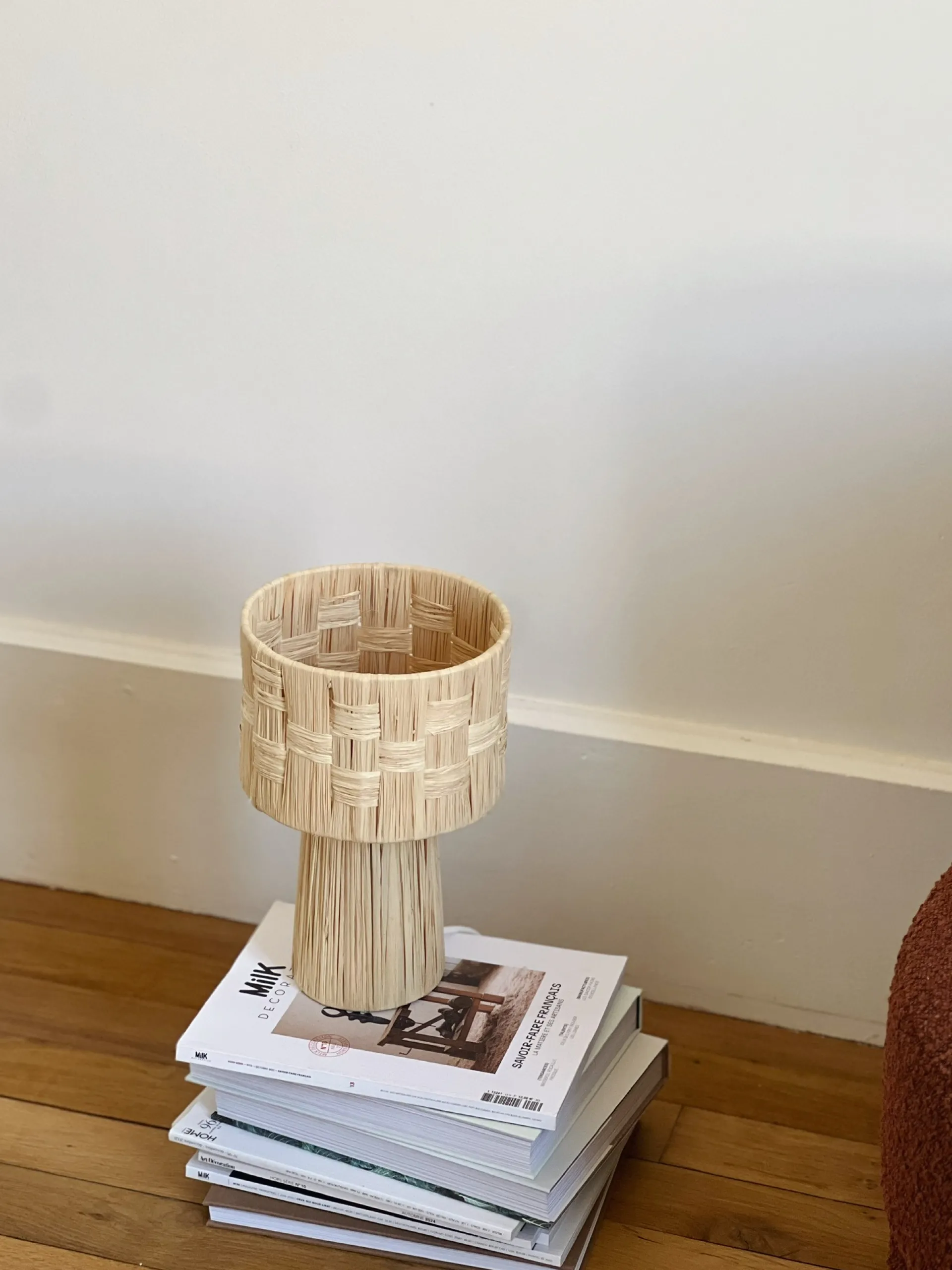 Sélection M Lampe à poser en raphia