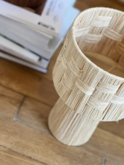 Sélection M Lampe à poser en raphia