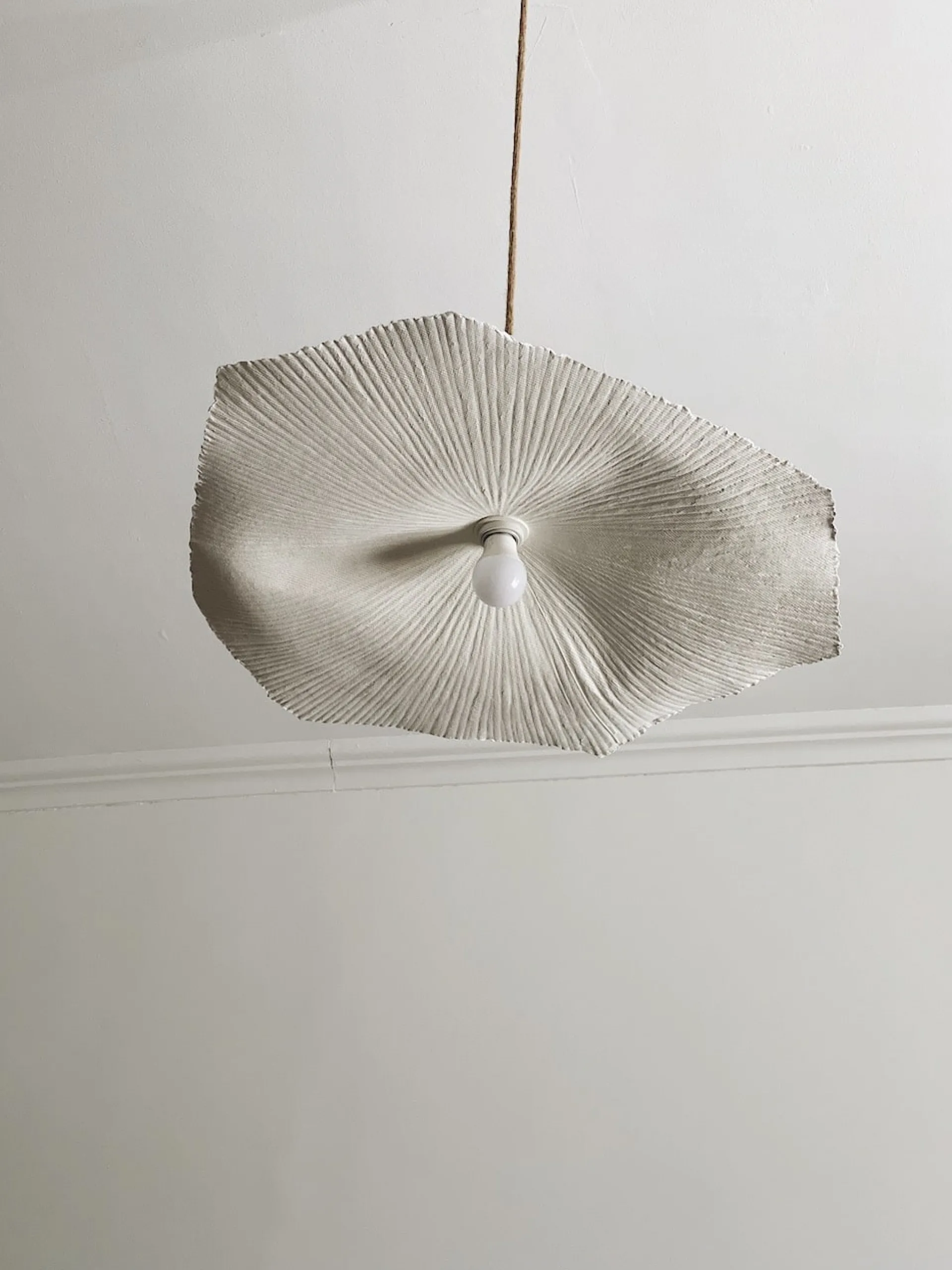 Sélection M Suspension luminaire “fleur” en papier mâché M/L Outlet