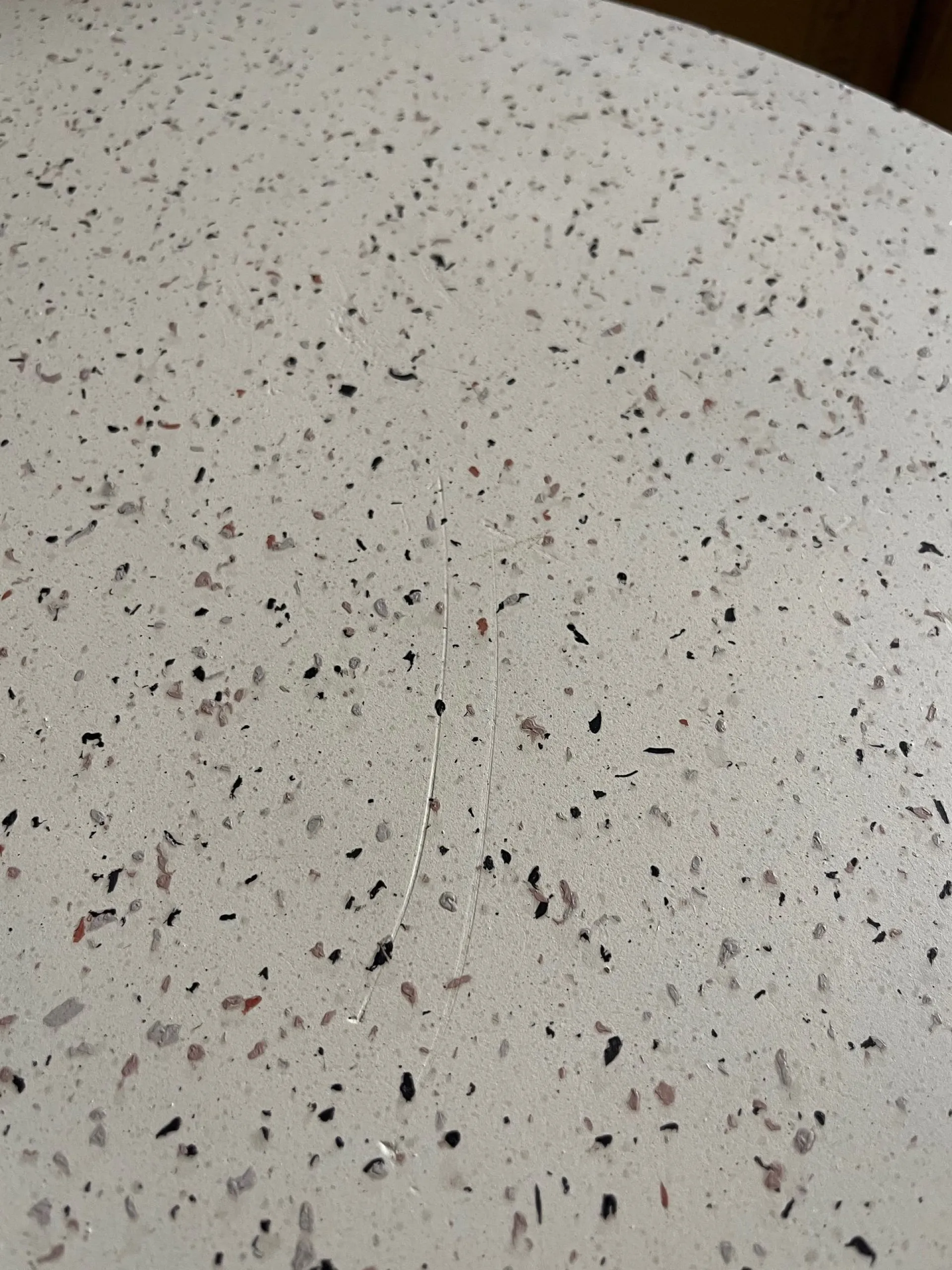 Sélection M Table basse ronde en terrazzo Clearance