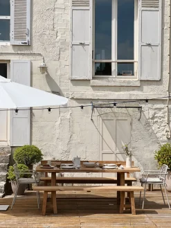 Sélection M Table de jardin en teck Discount