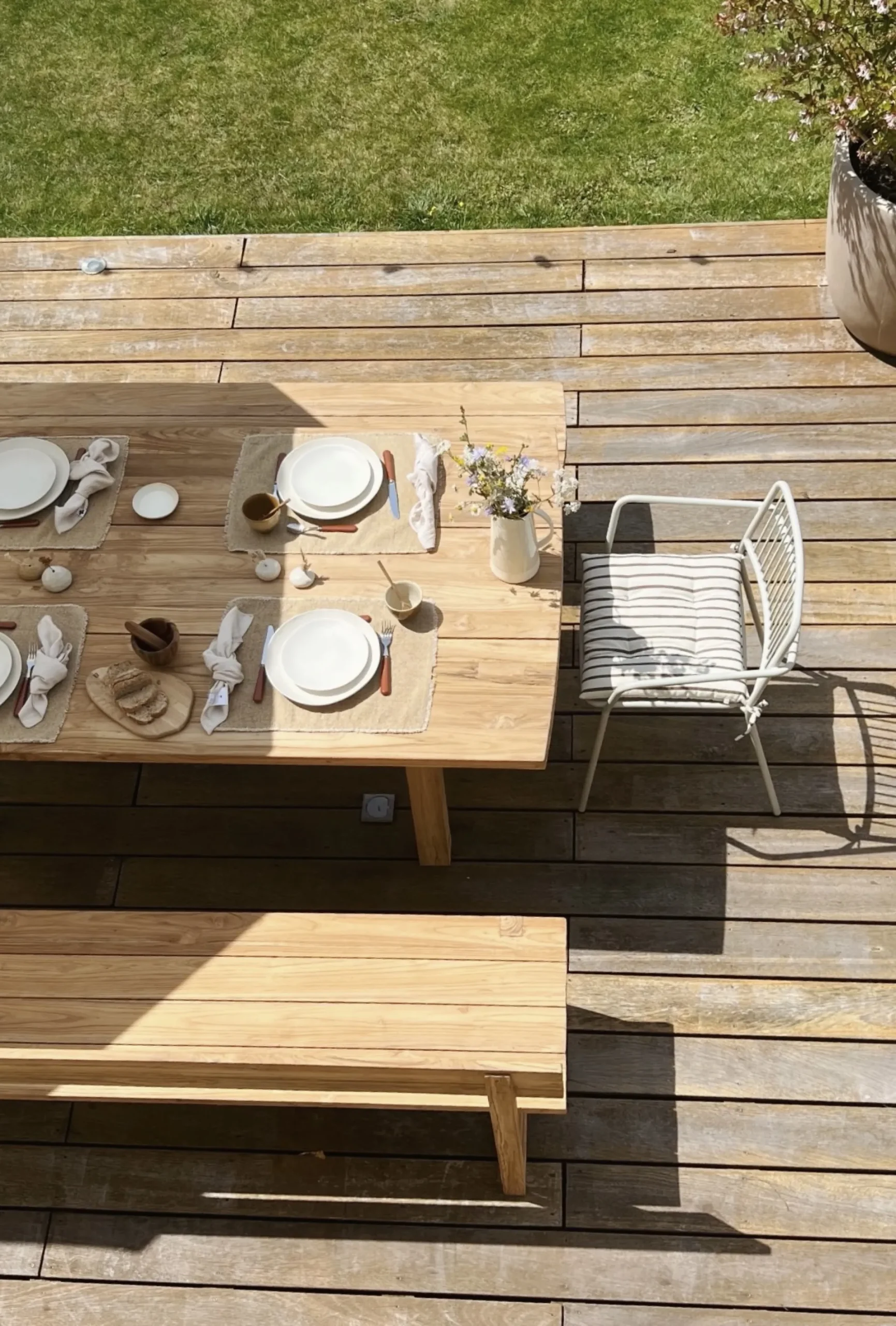 Sélection M Table de jardin en teck Discount