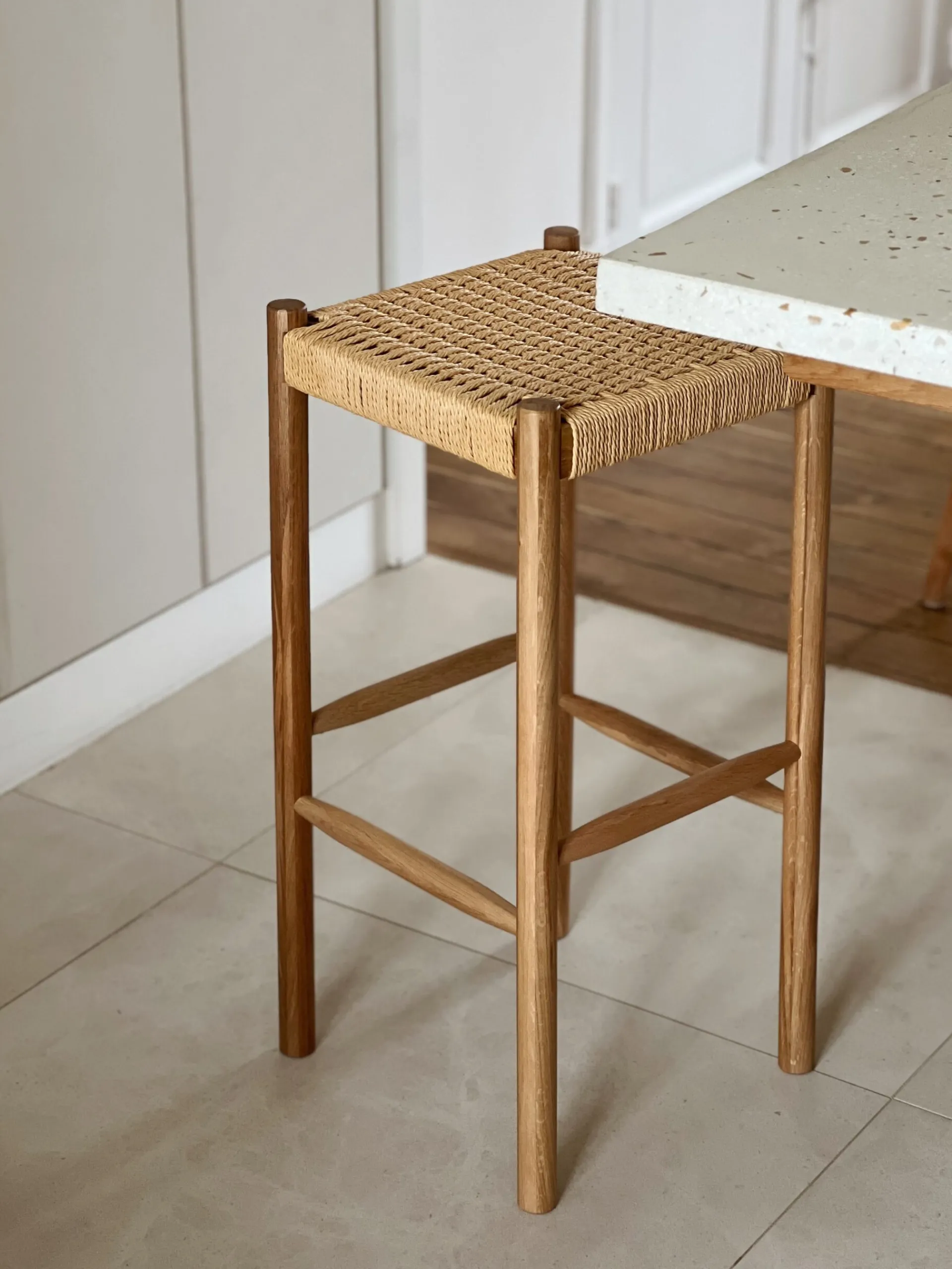 Sélection M Tabouret de bar tressé en chêne Best