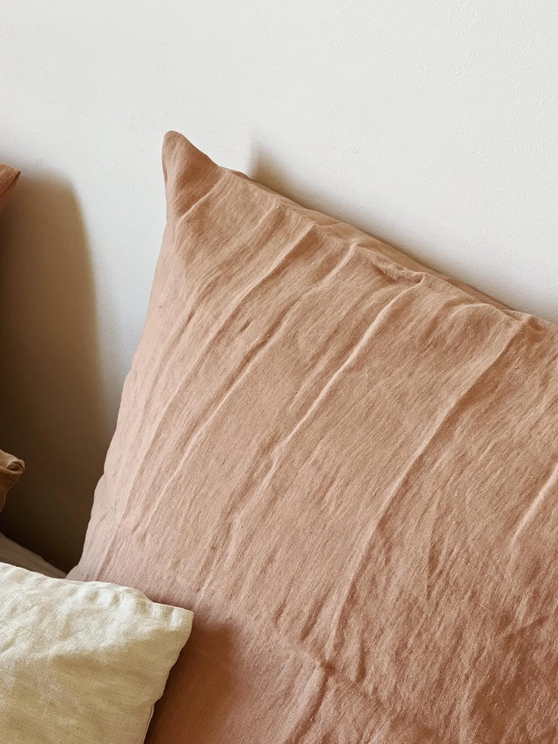 Sélection M Taies d’oreiller en lin lavé / coton – 4 couleurs Clearance