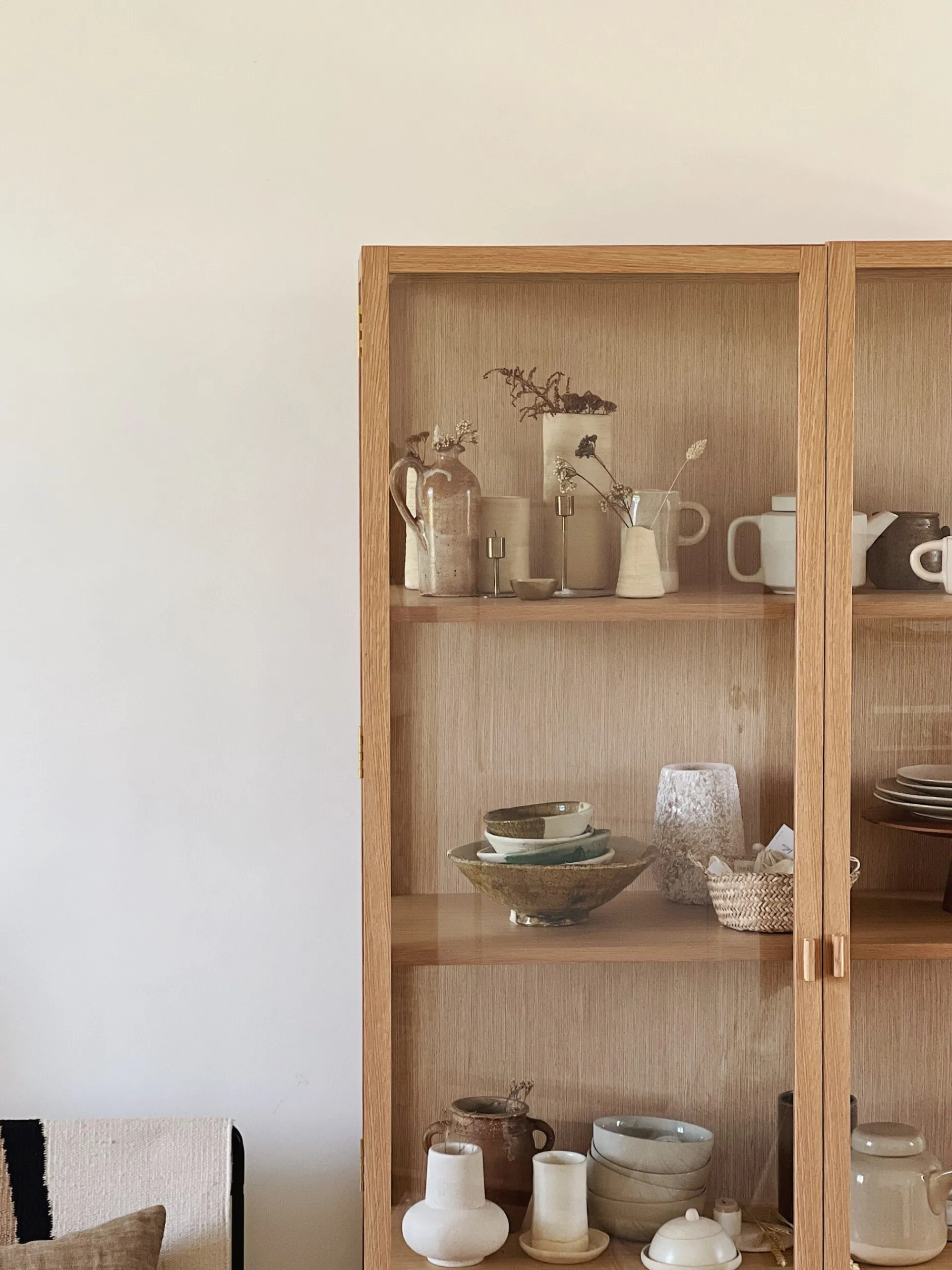 Sélection M Vaisselier / vitrine en chêne Outlet